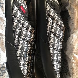 AUTHENTIC SUPREME NORTH FACE SHOES SIZE 13